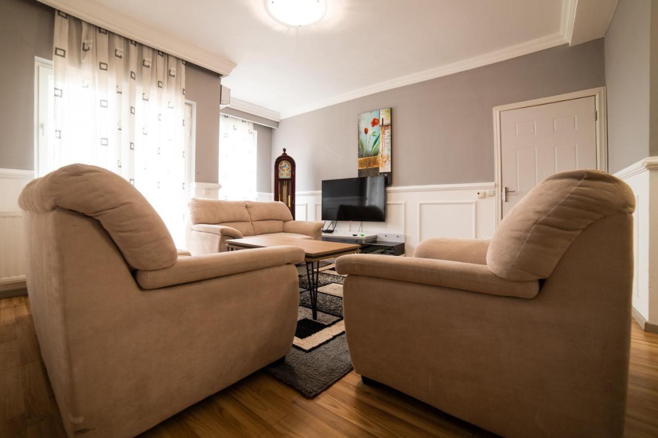 Cedartree Prishtina Apartment Пристина Екстериор снимка