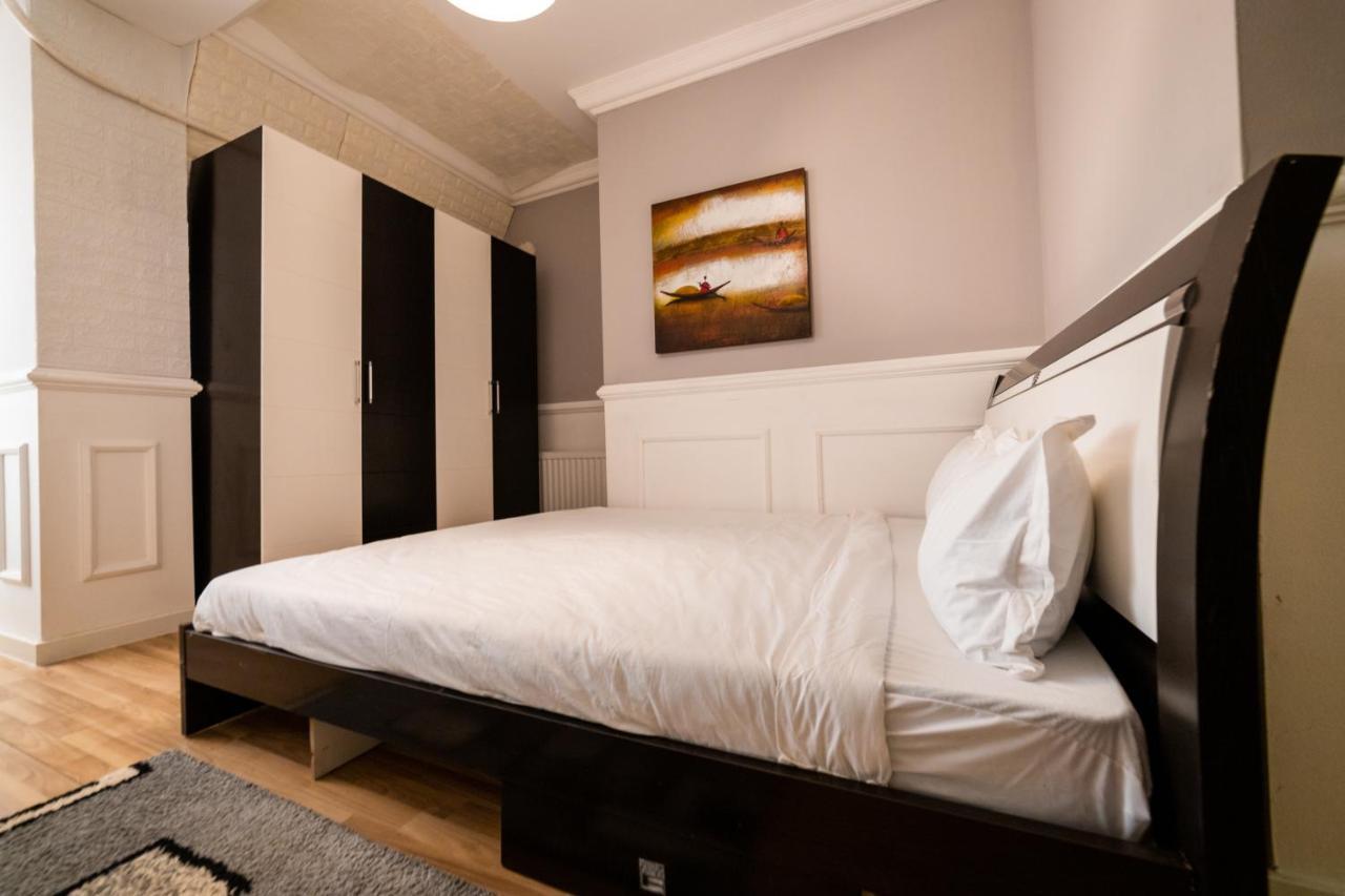 Cedartree Prishtina Apartment Пристина Екстериор снимка
