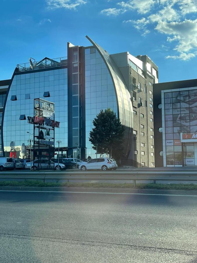 Cedartree Prishtina Apartment Пристина Екстериор снимка